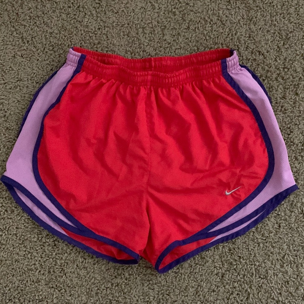 Nike DRI-FIT Tempo Short